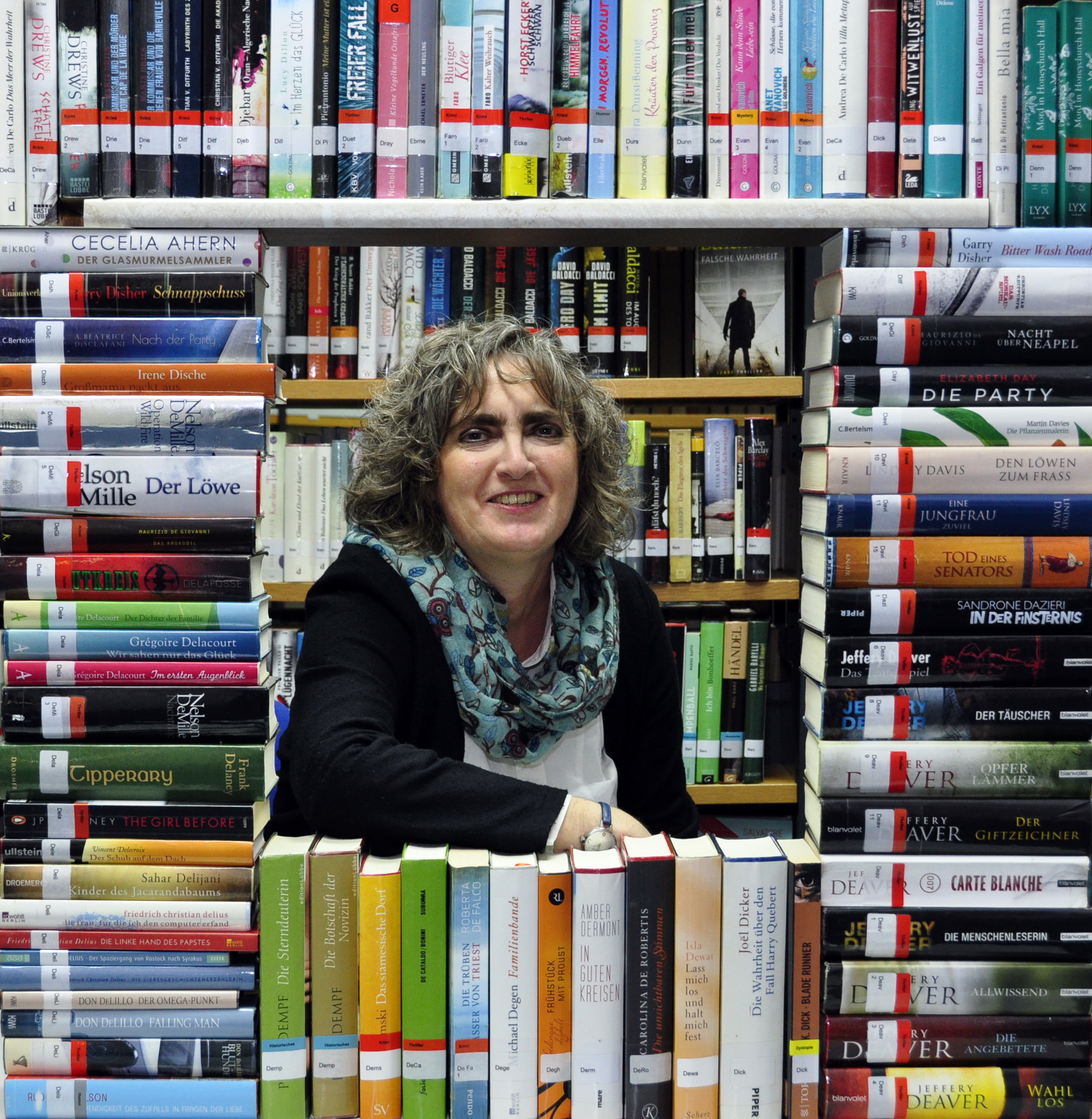 Sabine Hellenbrand, Diplom-Bibliothekarin (FH)